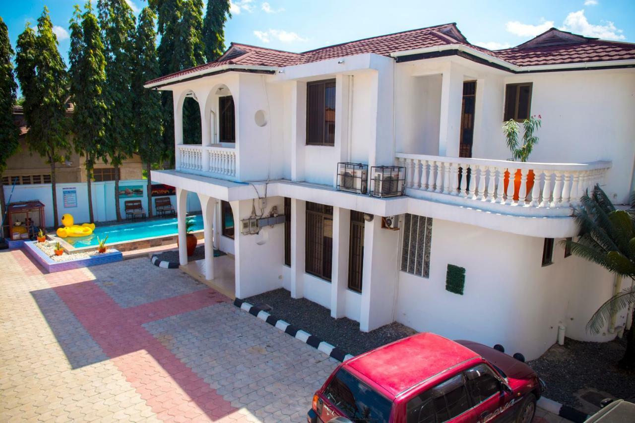 Mikocheni Condo Hotel & Apartments Dár Al-Szalám Kültér fotó